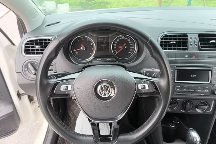 Volkswagen Polo 2018 #15 Volkswagen Polo 2018 car image #15