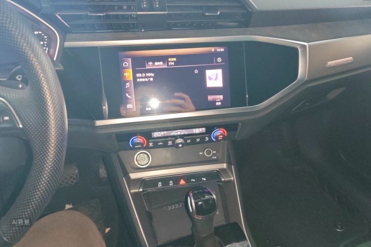 Audi Q3 2021 immagine di auto #15