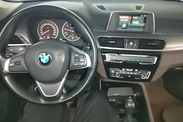 BMW X1 2017 #11 BMW X1 2017 car image #11