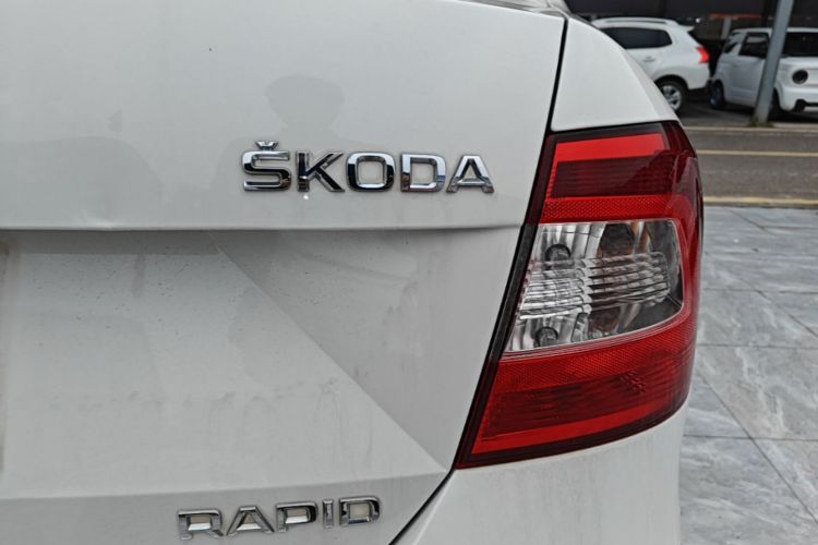 Skoda Rapid 2016 #8 Skoda Rapid 2016 car image #8