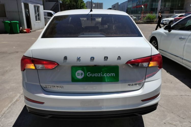 Skoda Rapid 2023 car image #6