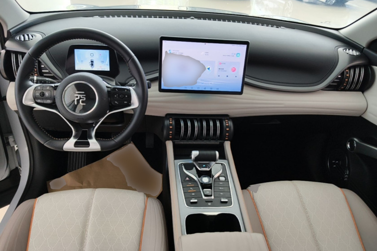 BYD Yuan Plus 2023 immagine di auto #10