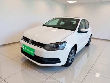 Volkswagen Polo 2015 Volkswagen Polo 2015 car image