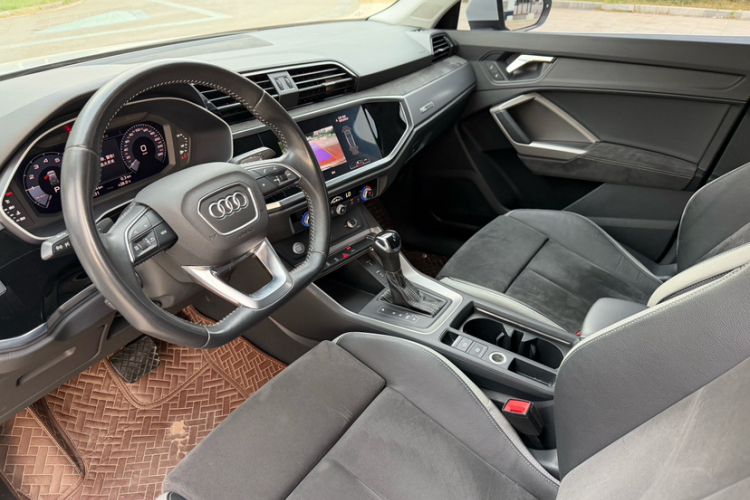 Audi Q3 2020 #13 Audi Q3 2020 car image #13