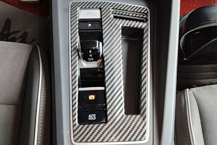 Volkswagen Golf 2024 car image #14