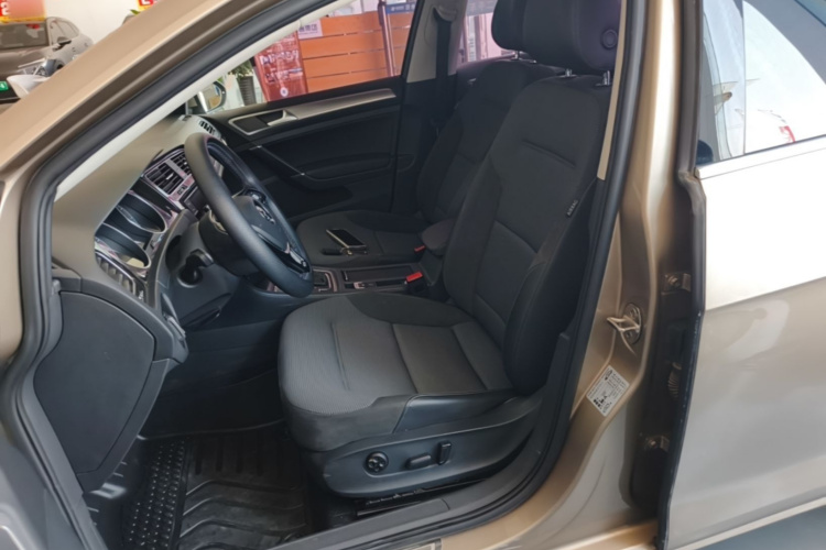 Volkswagen Golf 2018 #15 Volkswagen Golf 2018 car image #15