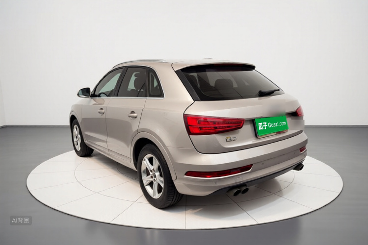 Audi Q3 2018 car image #5