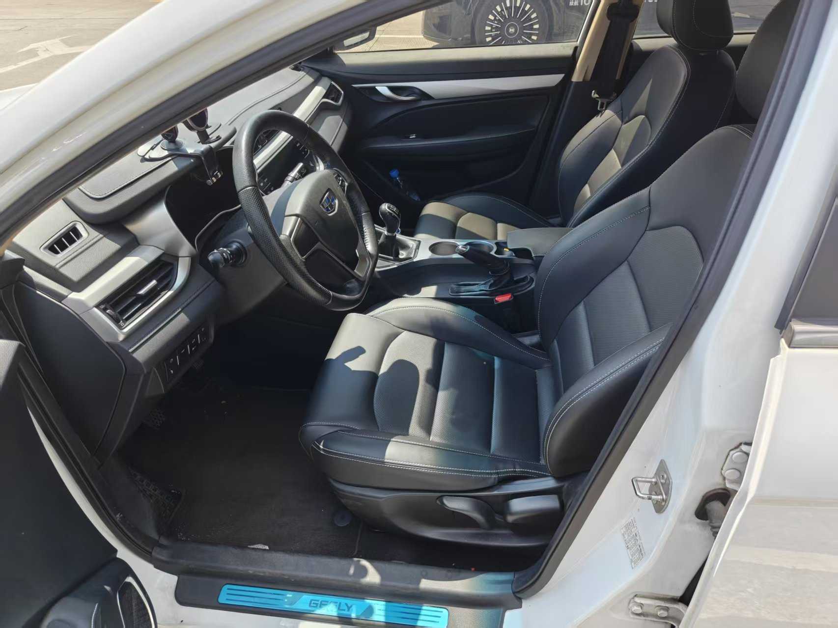 GEELY Emgrand 2018 car image #4