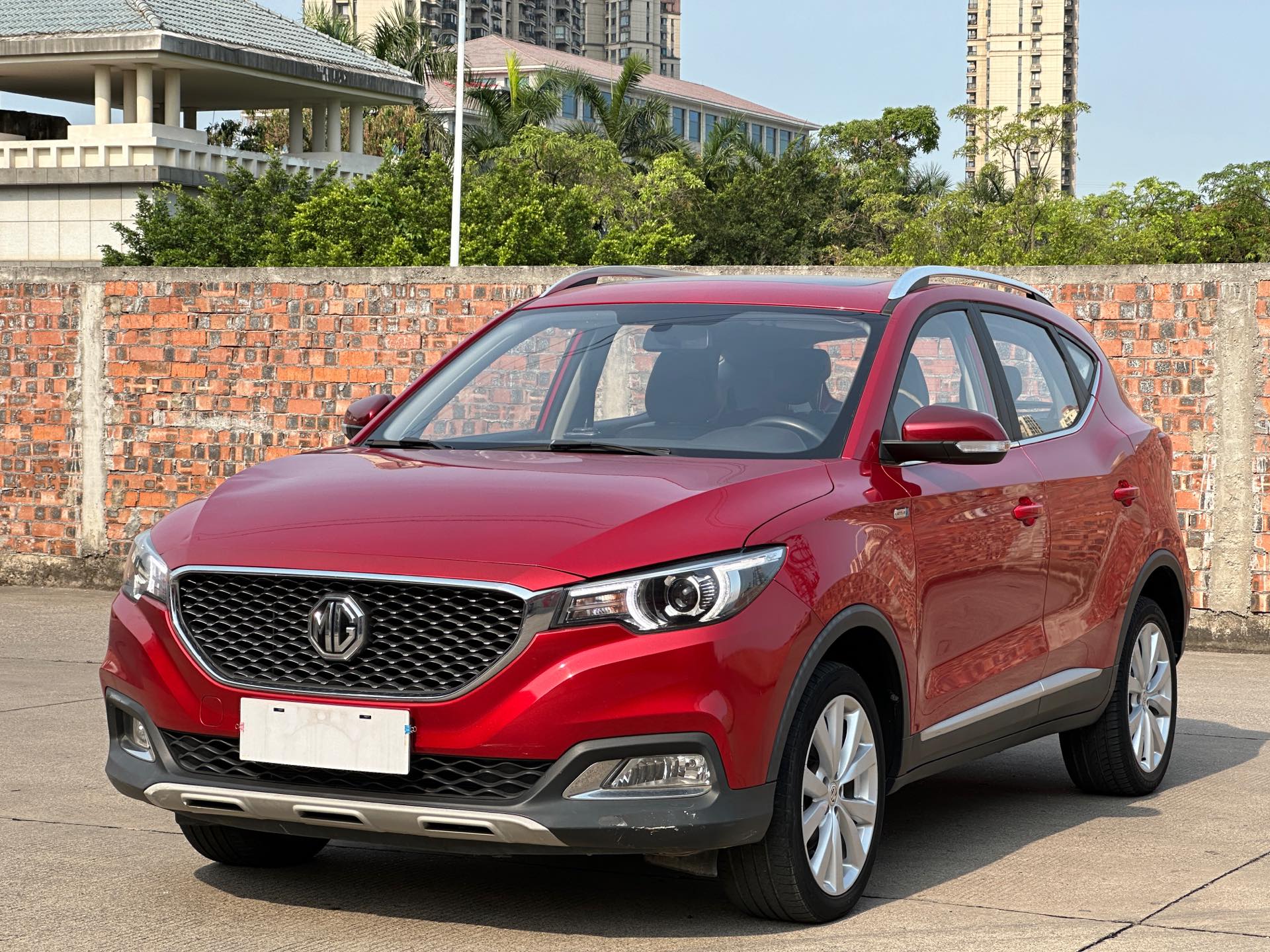 MG ZS 2017 MG ZS 2017 car image