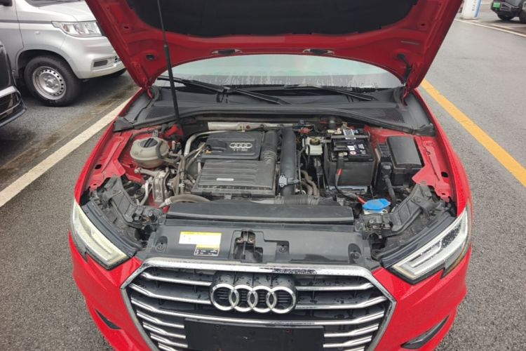 Audi A3 2019 immagine di auto #20