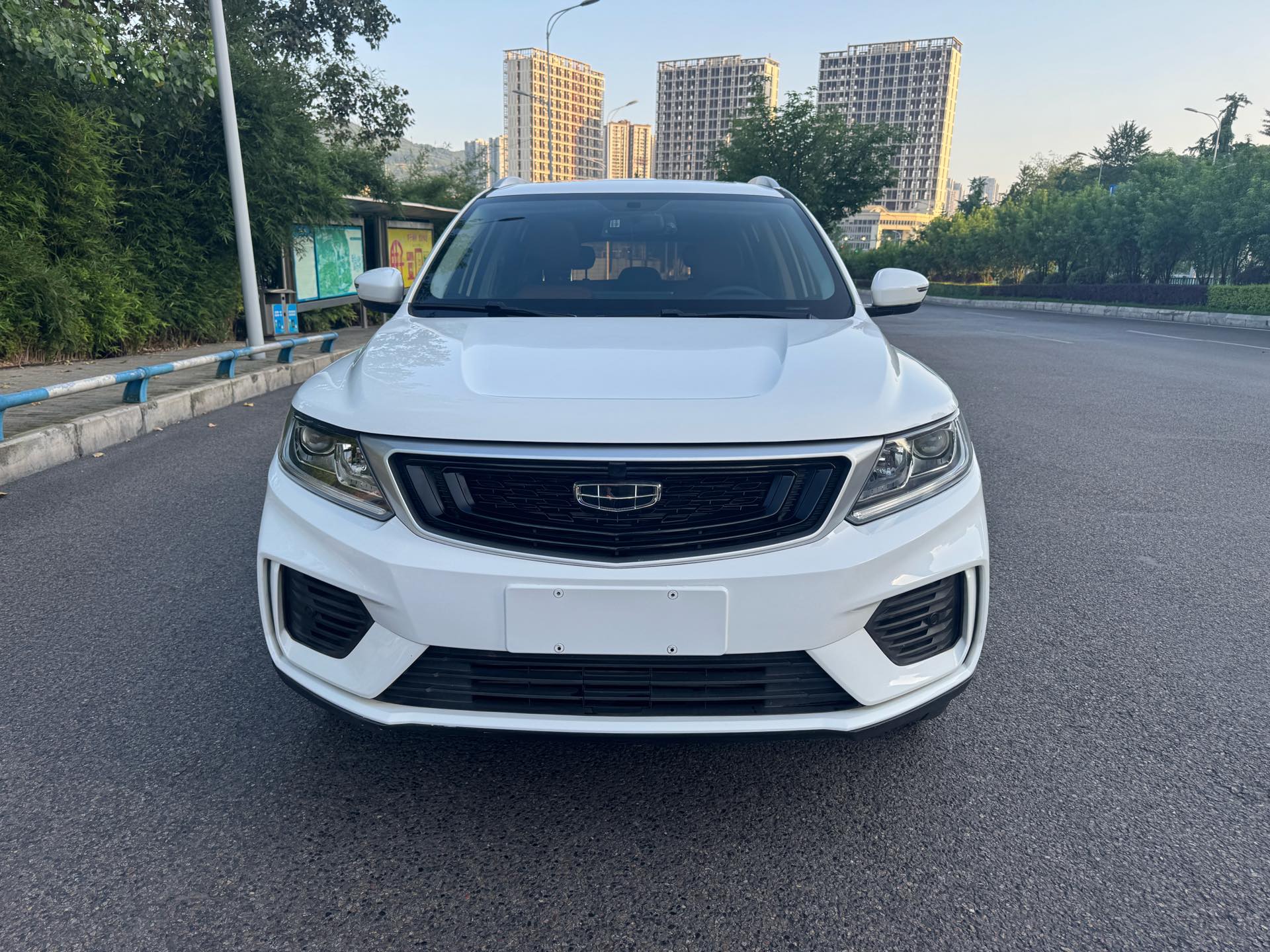 GEELY Vision X6 2021 image de voiture #2