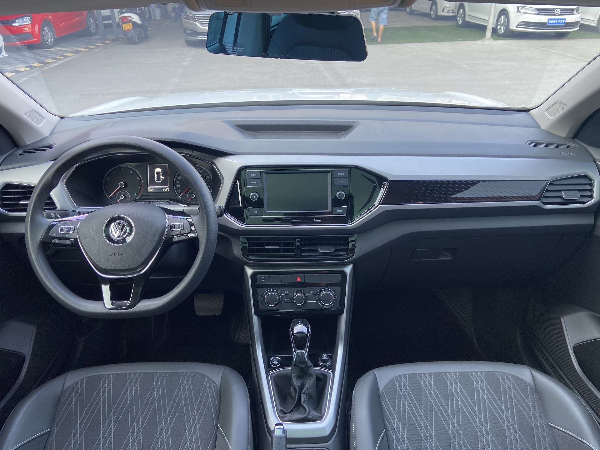 Volkswagen T-Cross 2020 imagem de carro #11
