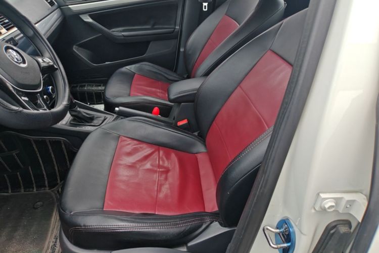 Volkswagen Lavida 2017 car image #17