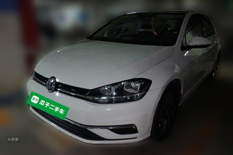 Volkswagen Golf 2018 car image #2