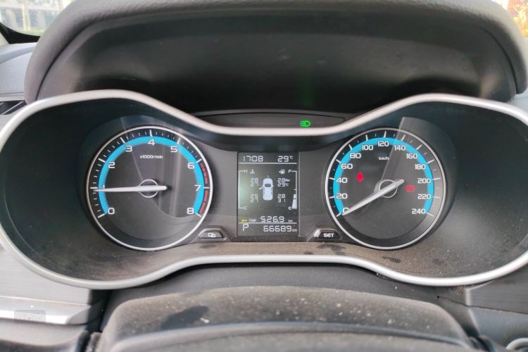 GEELY Emgrand 2021 #13 GEELY Emgrand 2021 car image #13