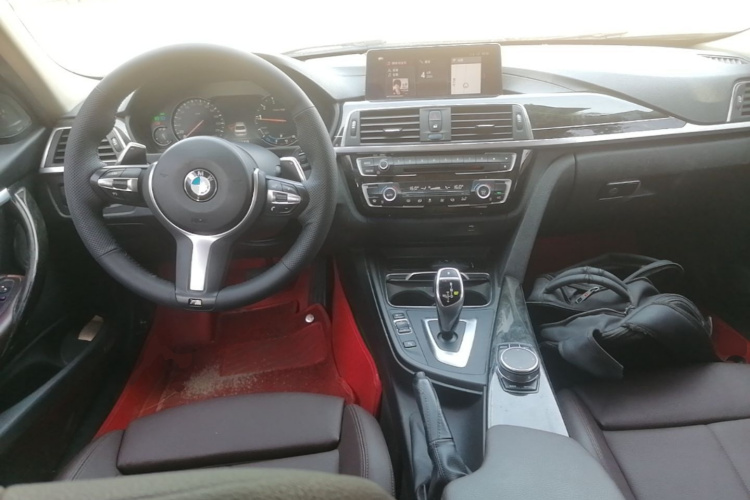 BMW 3 Series 2018 #10 BMW 3 Series 2018 car image #10
