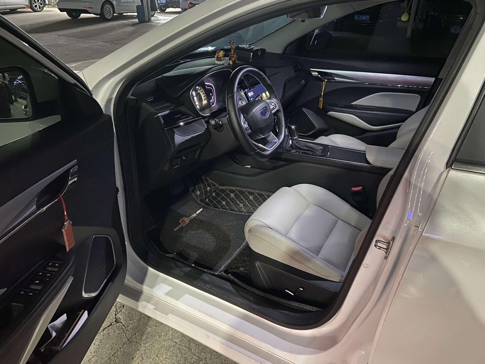 GEELY Binray 2019 #4 GEELY Binray 2019 immagine di auto #4