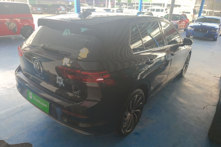 Volkswagen Golf 2022 car image #7