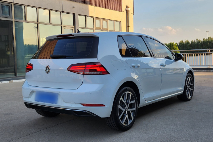 Volkswagen Golf 2020 #7 Volkswagen Golf 2020 car image #7