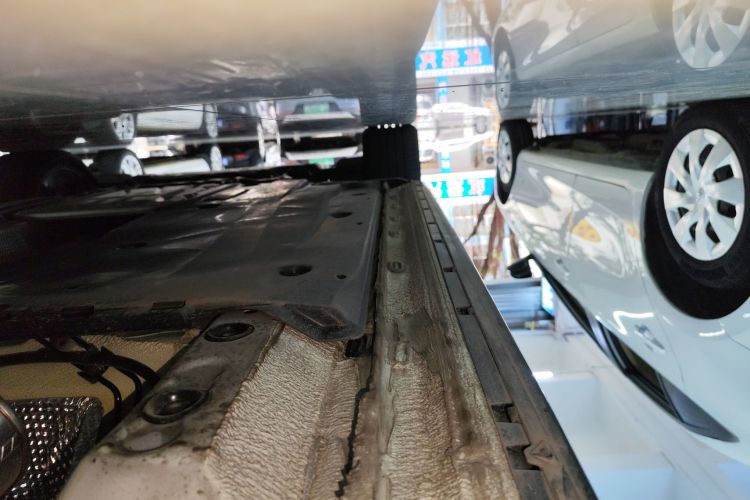 Volkswagen Golf 2025 car image #27