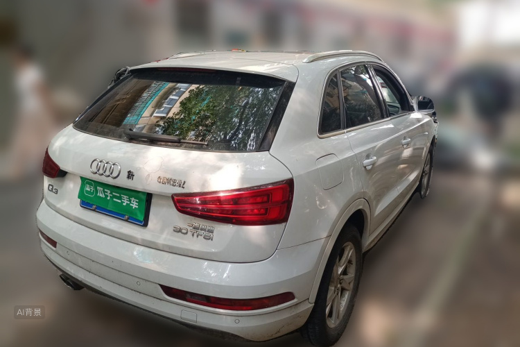 Audi Q3 2017 car image #7