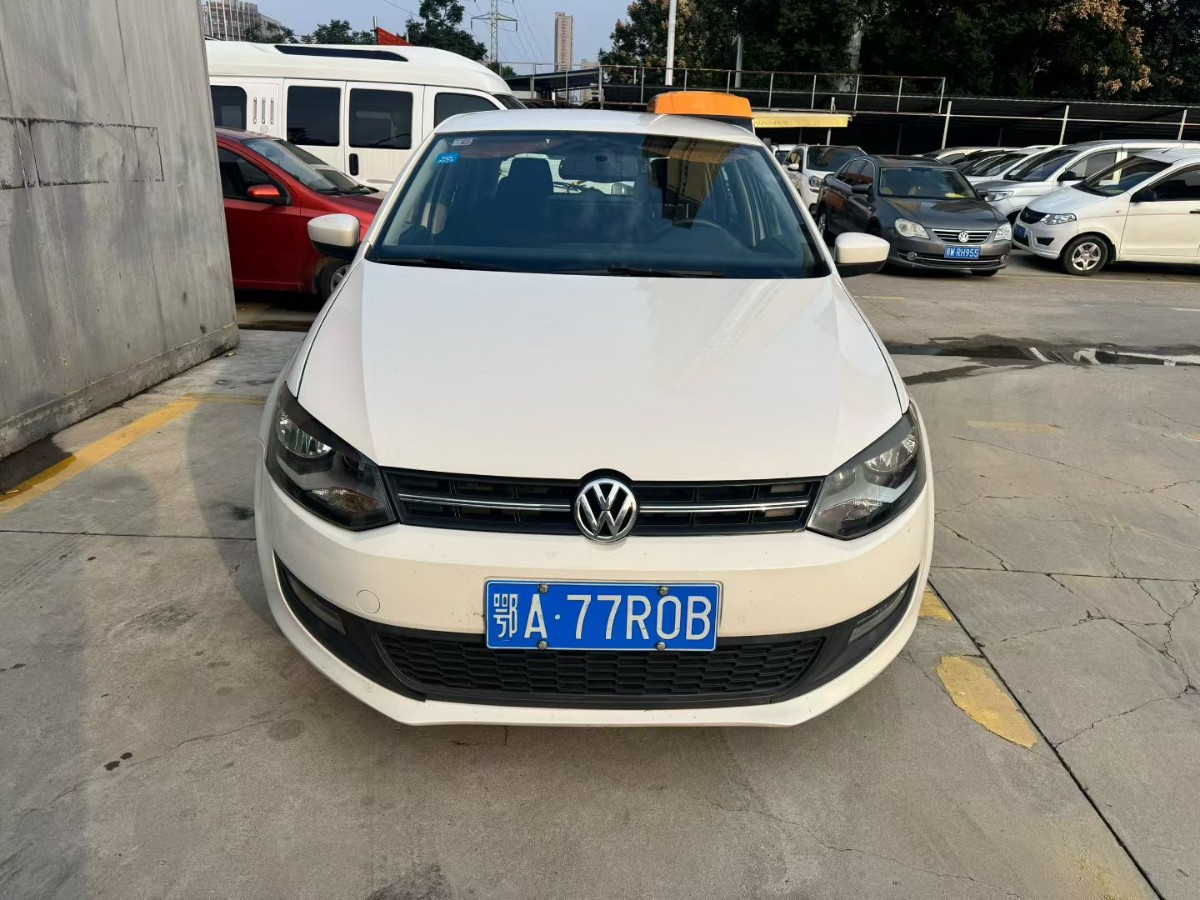 Volkswagen Polo 2013 immagine di auto #2