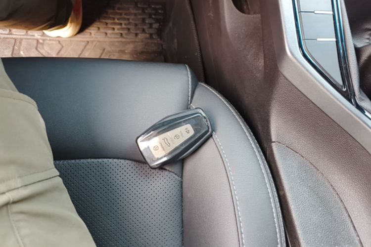 GEELY Emgrand 2019 #9 GEELY Emgrand 2019 car image #9