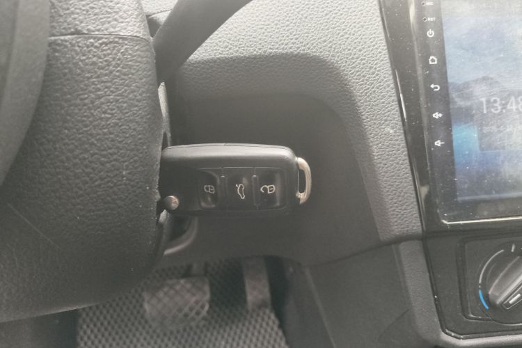 Volkswagen Santana 2019 car image #9