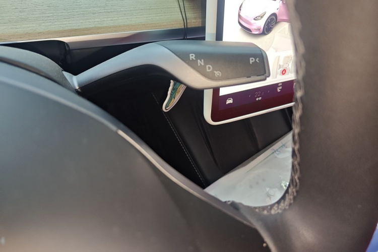 Tesla Model Y 2022 #18 Tesla Model Y 2022 car image #18