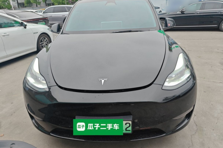 Tesla Model Y 2023 #3 Tesla Model Y 2023 car image #3