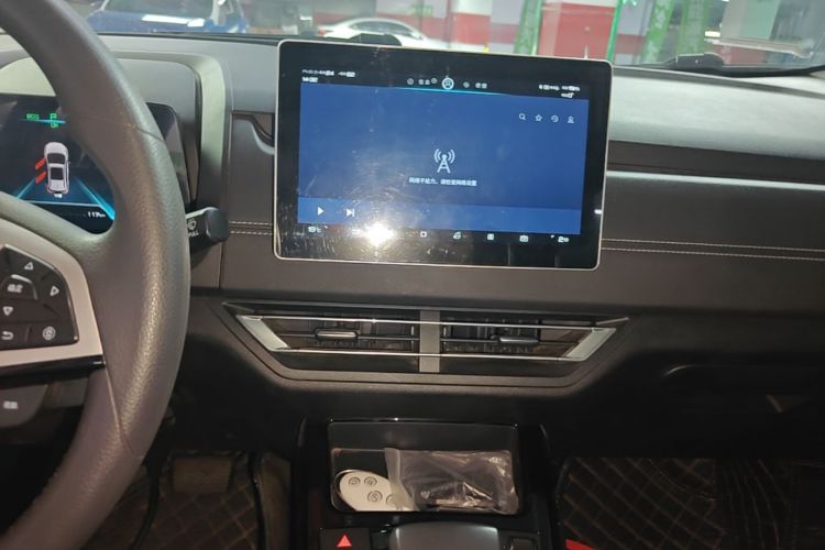 BYD Yuan New Energy 2019 imagen de coche #13