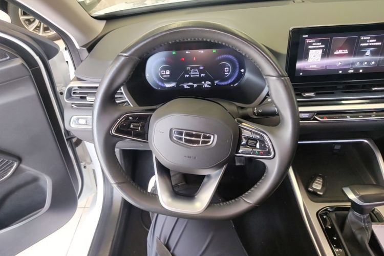 GEELY Emgrand 2021 car image #11