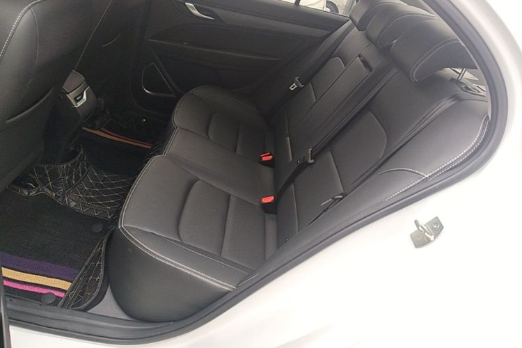 GEELY Emgrand 2020 #17 GEELY Emgrand 2020 car image #17