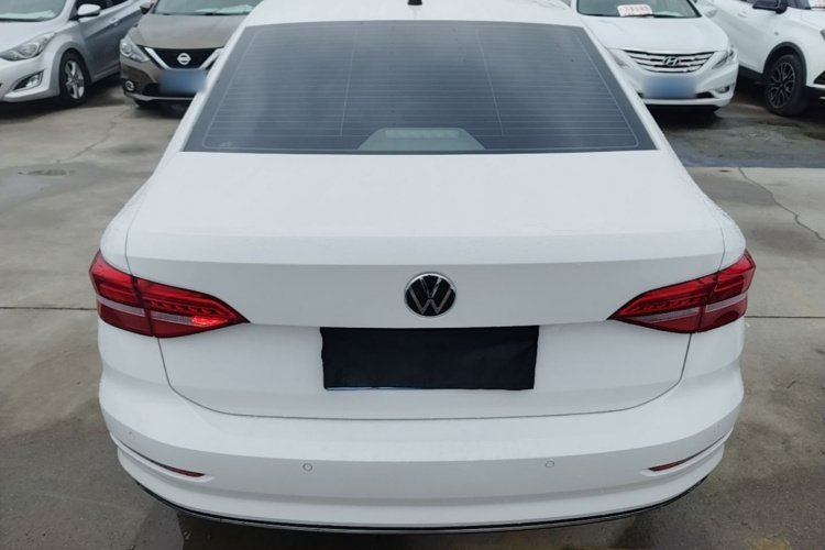 Volkswagen Lavida 2019 car image #4