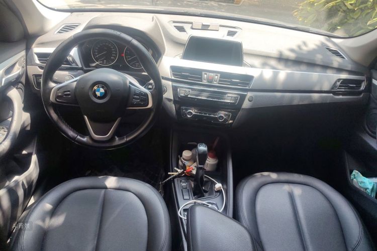 BMW X1 2018 car image #11