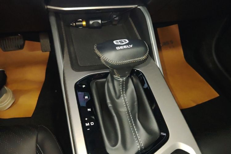 GEELY Emgrand 2024 #14 GEELY Emgrand 2024 car image #14