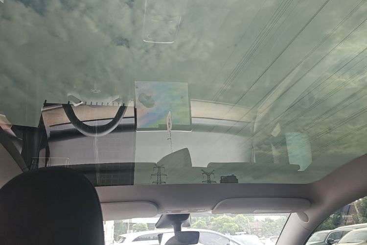 Tesla Model Y 2022 #20 Tesla Model Y 2022 car image #20