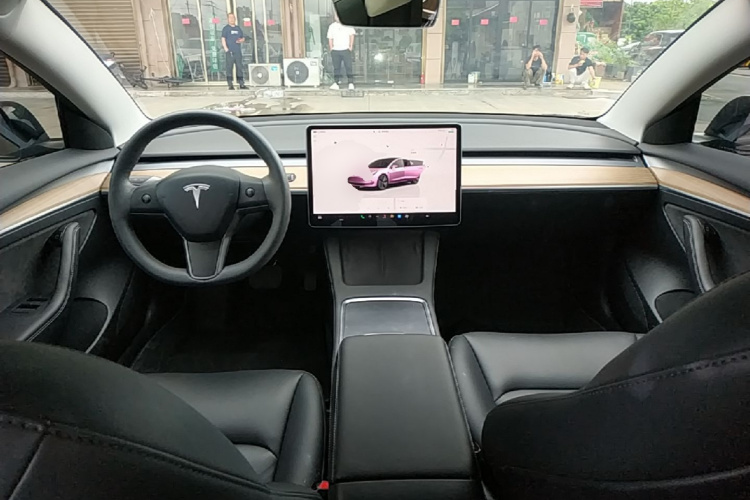 Tesla Model 3 2023 #11 Tesla Model 3 2023 car image #11