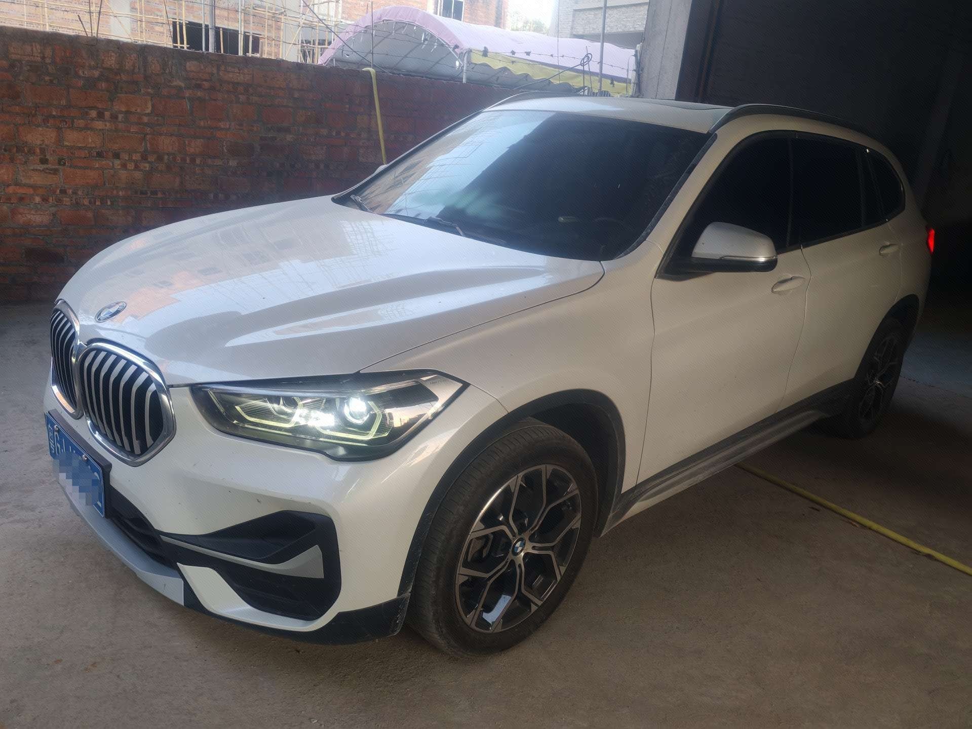 BMW X1 2023 BMW X1 2023 car image