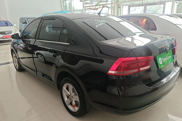 Volkswagen Santana 2016 car image #5