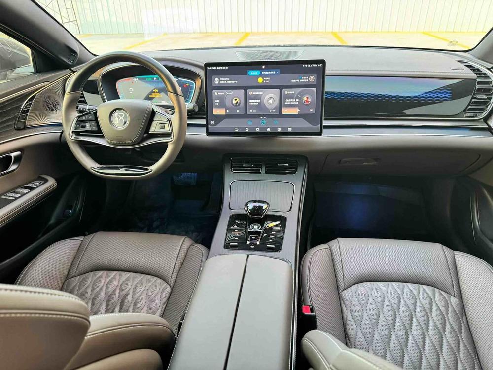 BYD Han 2022 immagine di auto #9