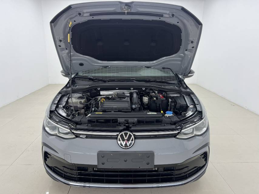 Volkswagen Golf 2023 car image #7