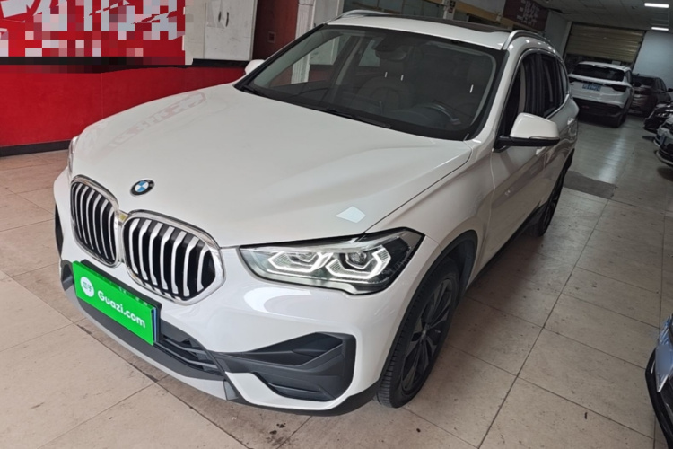 BMW X1 2022 car image #2
