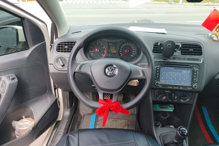 Volkswagen Polo 2017 #11 Volkswagen Polo 2017 car image #11