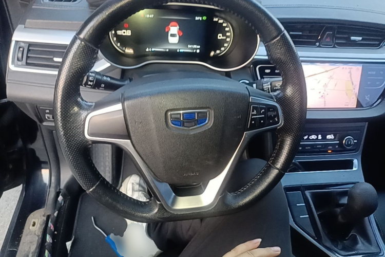 GEELY Emgrand 2018 car image #11