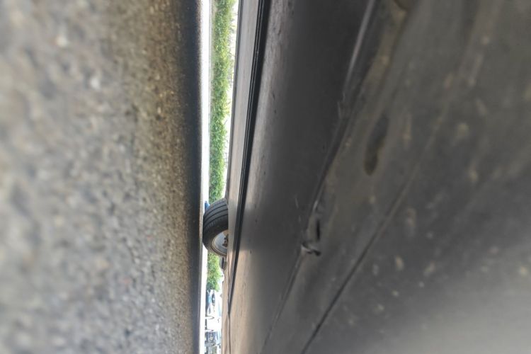 Tesla Model Y 2021 car image #24