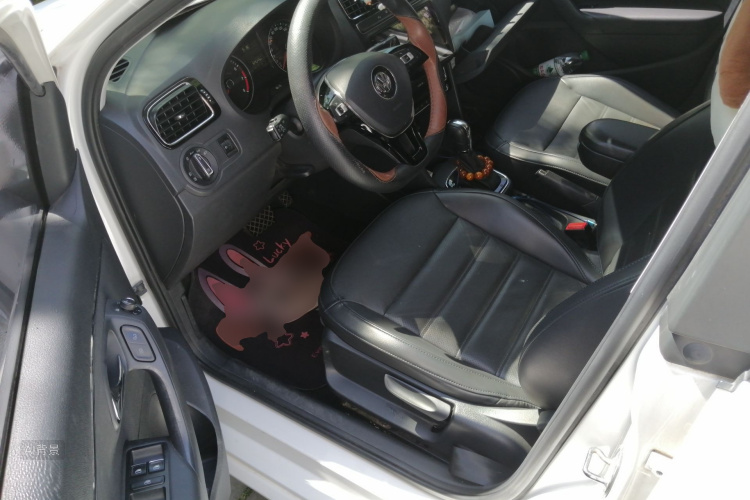 Volkswagen Polo 2017 #18 Volkswagen Polo 2017 car image #18