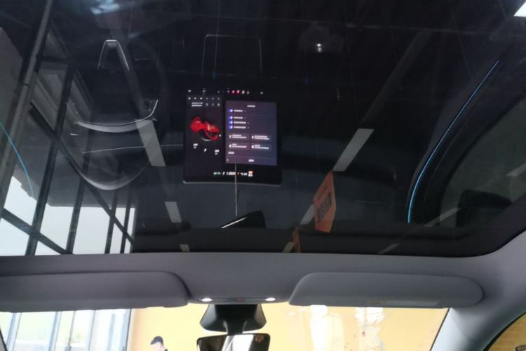 Tesla Model Y 2025 #18 Tesla Model Y 2025 immagine di auto #18