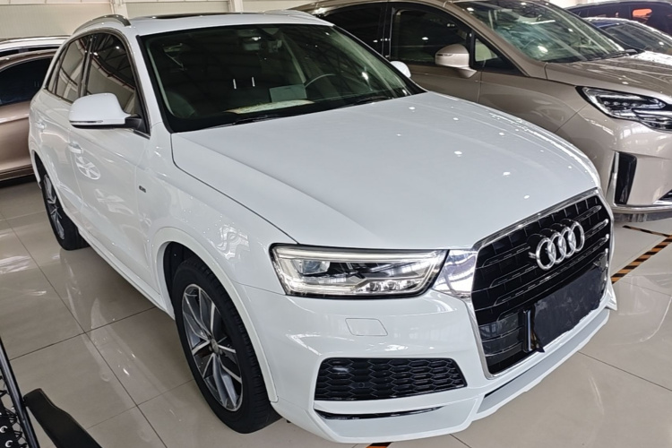 Audi Q3 2019 immagine di auto #4