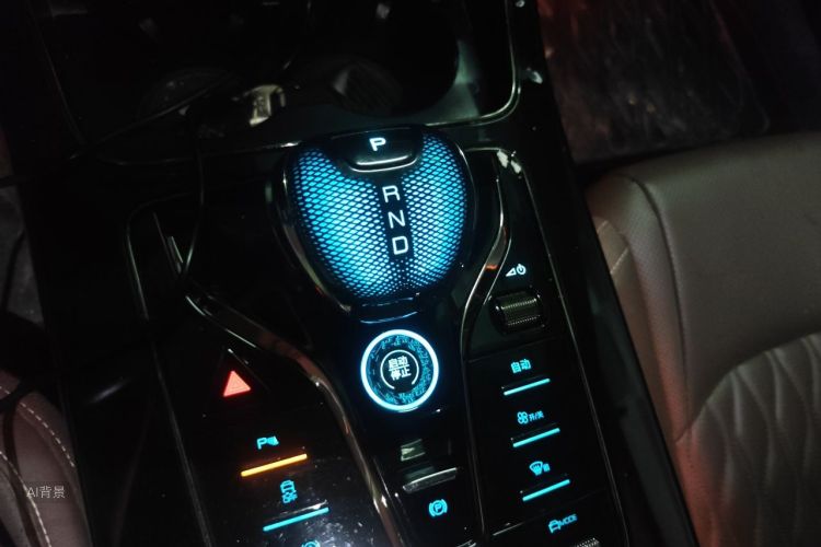 BYD Han 2023 car image #16
